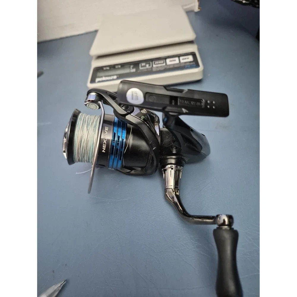 Shimano Nexave 2500HG Spinning Reel Euc